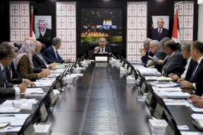 اشتية: نطالب بالإفراج عن المعتقلين السياسيين في غزة