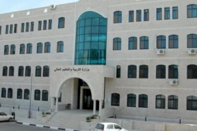 التربية: تعليق الدوام في المدارس خطوة لحماية الطلاب