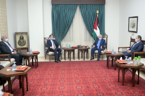 الرئيس يستقبل رئيس مجلس إدارة بنك فلسطين هاشم الشوا