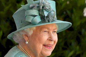 الكشف عن صافي ثروة الملكة إليزابيث