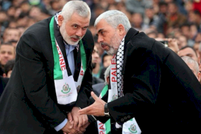 اسماعيل هنية يعلن فوز السنوار برئاسة حماس في غزة