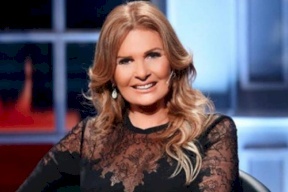 شاهد- صورة لزوج الفنانة المصرية يسرا في ظهور نادر
