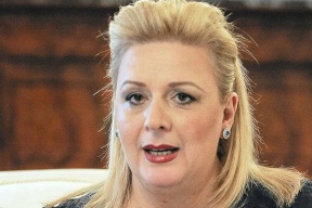 هذه حقيقة تصريحات سهى عرفات حول فصل ناصر القدوة من "فتح"