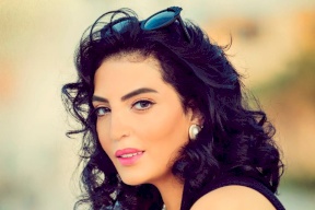 صورة لحورية فرغلي تثير ضجة في مصر.. والفنانة توضح
