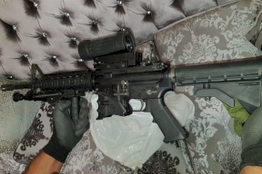 مجهول يقتحم قاعدة عسكرية إسرائيلية ويسرق سلاحاً