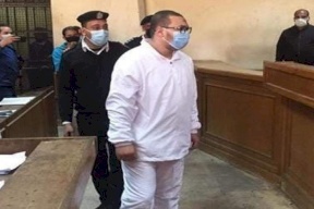 سجال بين القاضي والمحامي أثناء محاكمة متحرش المعادي (فيديو)