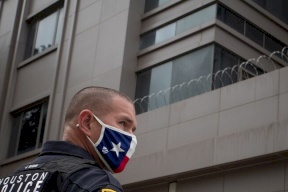 طفل أمريكي في الثالثة من العمر يقتل شقيقه الرضيع