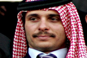 تفاصيل جديدة.. ماذا اشترط الأمير حمزة ليتوقف عن نشاطاته المناوئة للحكم؟