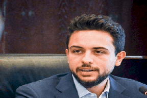 شاهد| ولي العهد الأردني ينشر صورة تاريخية للعائلة الملكية ويعلق عليها