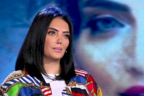 فيديو| بعد 3 عمليات في أنفها .. شاهد ماذا حدث للفنانة المصرية حورية فرغلي!