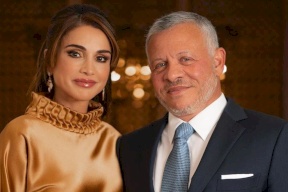 أول تعليق للملكة رانيا منذ الأزمة في الأردن بين الملك والأمير حمزة.. ماذا قالت؟