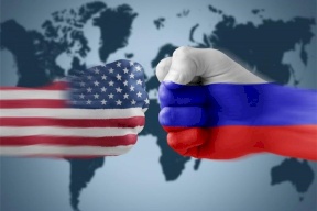 ضابط أمريكي: لن تجرؤ الولايات المتحدة على بدء حرب مفتوحة مع روسيا