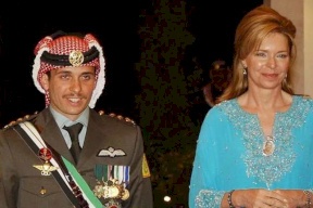 صورة| الملكة نور تثير قضية نجلها الأمير حمزة من جديد وهذا ما قالته عن شرعية الحكومة