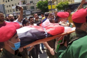 أهالي نابلس يشيعون جثمان الشهيد الفتى سعيد عودة