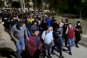فيديو| الآلاف يدخلون المسجد الأقصى بالتهليل والتكبير