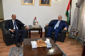 سفير فلسيطن لدى البحرين يضع نظيره التونسي في صورة اخر المستجدات الفلسطينية