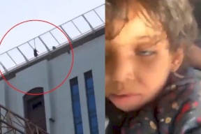 شاهد| فيديو مرعب من السعودية .. أم تعلّق طفلتها من رقبتها لشنقها أعلى أحد الفنادق المهجورة!