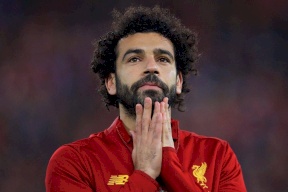 محمد صلاح ينشر صورة له من القدس ويوجه رسالة لقادة العالم