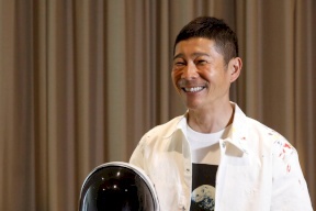 تقارير تكشف تكلفة رحلة ملياردير ياباني إلى محطة الفضاء الدولية قبل توجهه إلى القمر