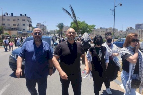 الإعلام العبري ينتقد مشاركة ابن الرئيس محمود عباس بمسيرات رام الله