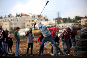 فيديو| إصابة ضابط وجندي إسرائيلي برصاص مسلحين شمال البيرة