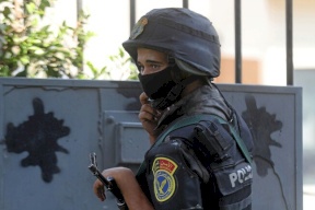 مصر.. الطفلة حارقة والدها حيا حتى الموت تدلي باعترافات صادمة