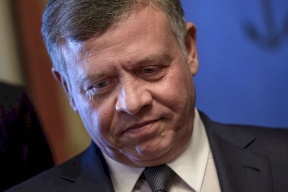 شاهد| موقف طريف لملك الأردن يثير تفاعلا على مواقع التواصل