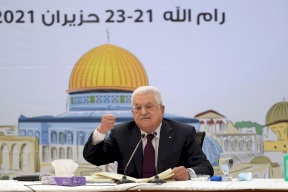 الرئيس: لن أسمح بسرقة الثورة والمنظمة