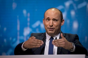 نفتالي بينيت: سنختبر حماس بأفعالهم لا بأقوالهم