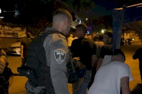 الاحتلال يقمع وقفة مع الشيخ جراح ويعتدي على متضامن 