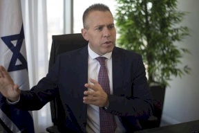 إردان يطلب إنهاء مهامه كسفير لإسرائيل في واشنطن 