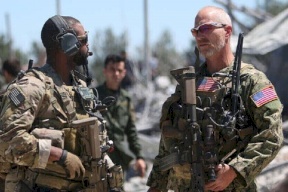 هجوم بقذائف صاروخية يستهدف قاعدة أمريكية شرق سوريا