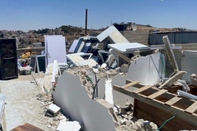 الاحتلال يهدم شقة سكنية في حي سويح بسلوان ويشرد قاطنيها