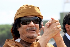 معمر القذافي يتسبب في أزمة كبيرة لشركة فرنسية.. ما القصة؟