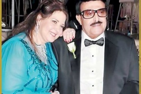 رسالة مؤثرة من دلال عبد العزيز لـ سمير غانم: ما زالت تعتقد أنه حي