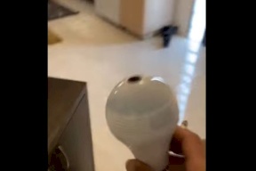 التفاصيل الكاملة حول اكتشاف كاميرا مراقبة سرية في إحدى الفلل المؤجرة في أريحا