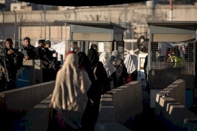 "المنسق" يحذر الفلسطينيين من "شركات سياحة"