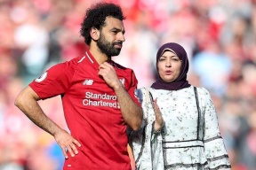 ما حقيقة انفصال المصري صلاح عن زوجته ماجي ؟