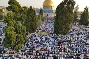 35 ألفاً يؤدون صلاة الجمعة في المسجد الأقصى