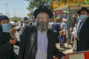 إسرائيل تشدد قواعد الحجر للمسافرين مع ارتفاع إصابات بكورونا