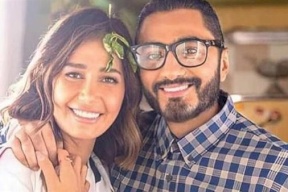 بعد الأزمة الأخيرة.. إعلامية شهيرة توجه رسالة نارية لحلا شيحة