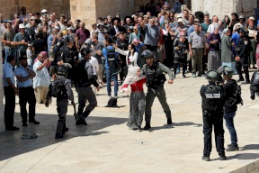 أوقاف القدس: افتحام الاقصى هدفه جر المنطقة الى حرب دينية