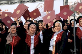 صور| جامعة القدس تبدأ احتفالاتها بتخريج كليتي طب الأسنان والصيدلة