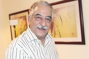 صورة لفنان مصري راحل تثير جدلا وابنته ترد