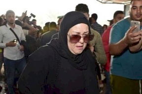 شاهد| بعد تنبؤها بوفاة دلال عبد العزيز.. منجمة تثير الجدل بشأن وفاة فنانة شهيرة 