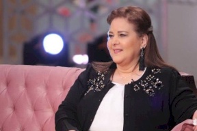 توأم دلال عبد العزيز تظهر بعد وفاتها! (فيديو)
