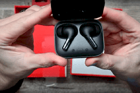 شاهد- OnePlus تنافس آبل وسامسونغ بسماعات لاسلكية جديدة