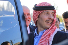 صورة مسربة للأمير حمزة بن الحسين تثير جدلا واسعا في الأردن (شاهد)