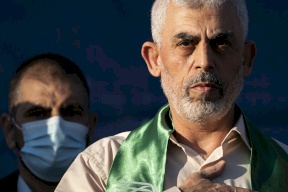 "يديعوت": إسرائيل تفشل في قراءة توجهات السنوار بشكل صحيح