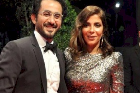 منى زكي تهدد زوجها أحمد حلمي بعد نشره فيديو لها دون علمها (شاهد)